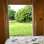 Chalet Tiny House Close To Brussels South Charleroi Airport