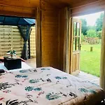 Tiny House Close To Brussels South Charleroi Airport Chalet *