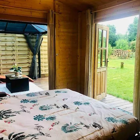 Tiny House Close To Brussels South Charleroi Airport Dağ evi *