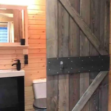 Domek alpejski Tiny House Close To Brussels South Charleroi Airport *