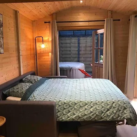 Domek alpejski Tiny House Close To Brussels South Charleroi Airport Courcelles