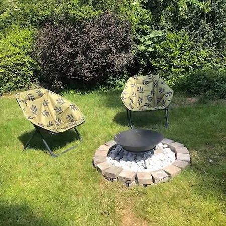 Tiny House Close To Brussels South Charleroi Airport Chalet